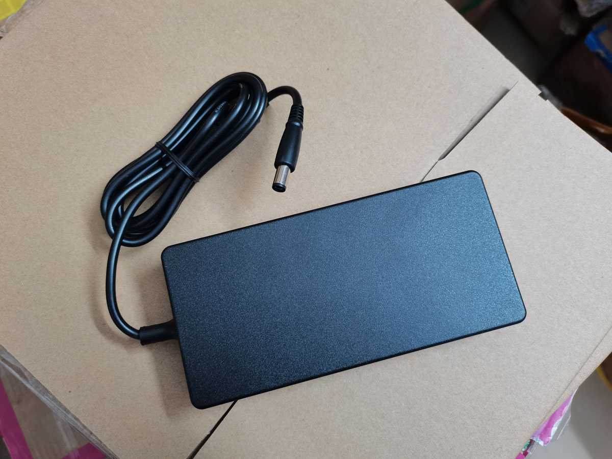 NEW Genuine Slim FSP 19.5V 11. - Pc Gaming Msi incelemesi ve fiyatı