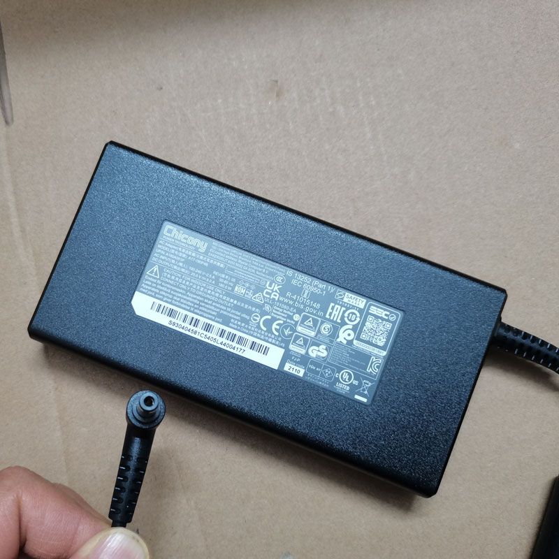 NEW OEM Slim Chicony 20.0V 9.0 - Pc Gaming Msi incelemesi ve fiyatı